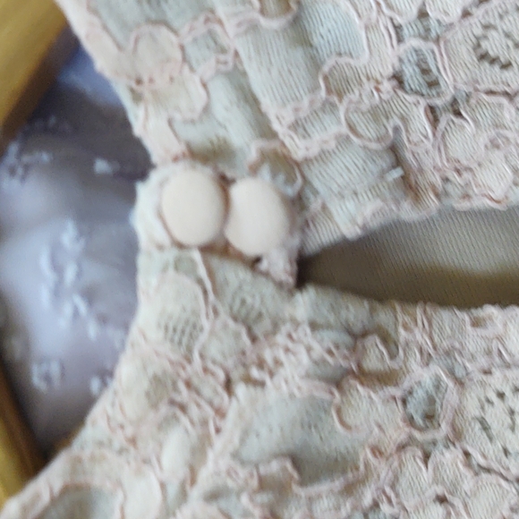 Love Fire Blush and Nude Lace Sleeveless Top sz S women's - Picture 10 of 14